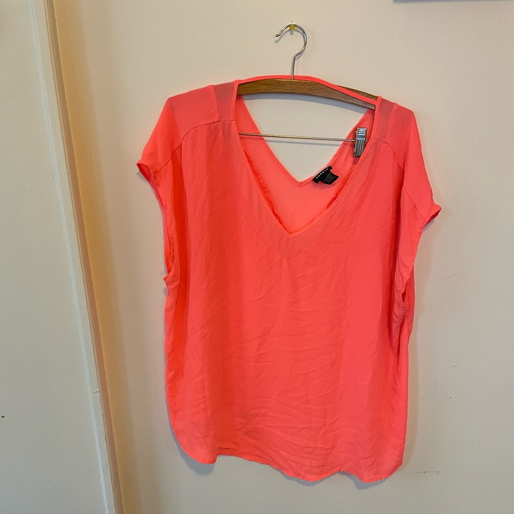 Women’s Peach Torrid blouse